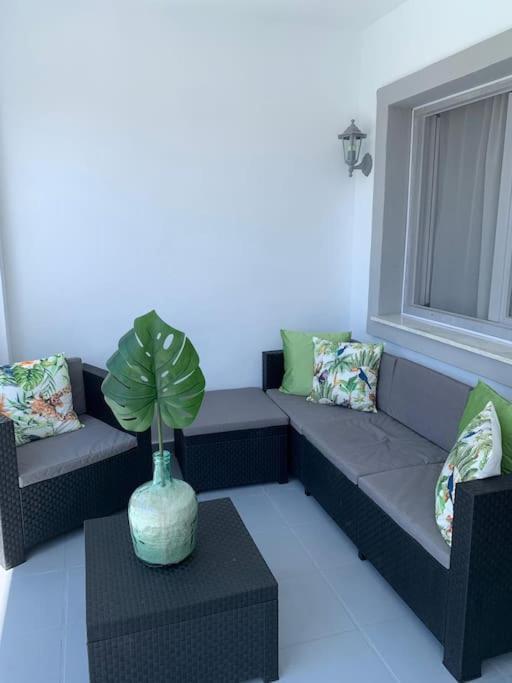 Mediterranean Breeze Beach House Ел Вергер Екстериор снимка