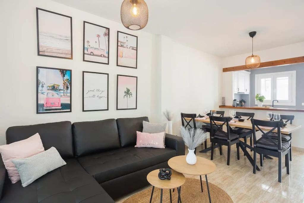 Mediterranean Breeze Beach House Ел Вергер Екстериор снимка